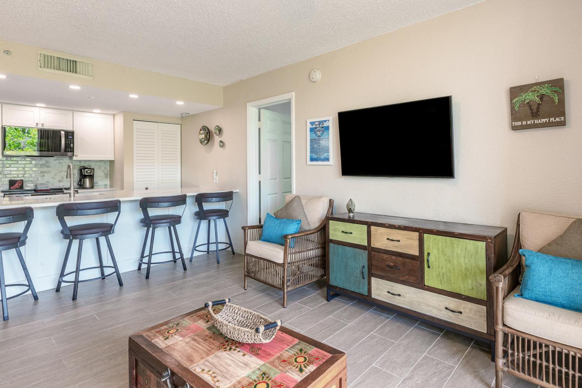 Sunrise Suites Saint Lucia Suite #201 Key West Room photo