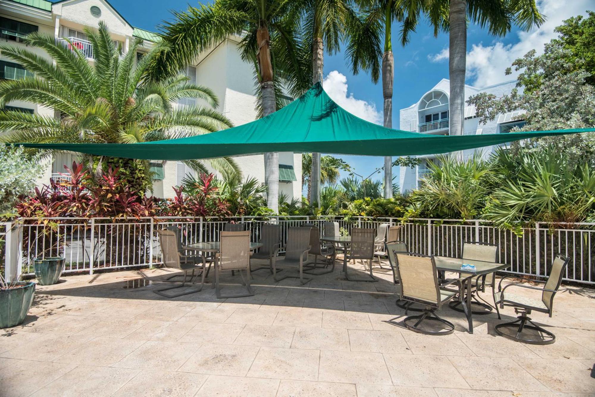 Sunrise Suites Saint Lucia Suite #201 Key West Room photo