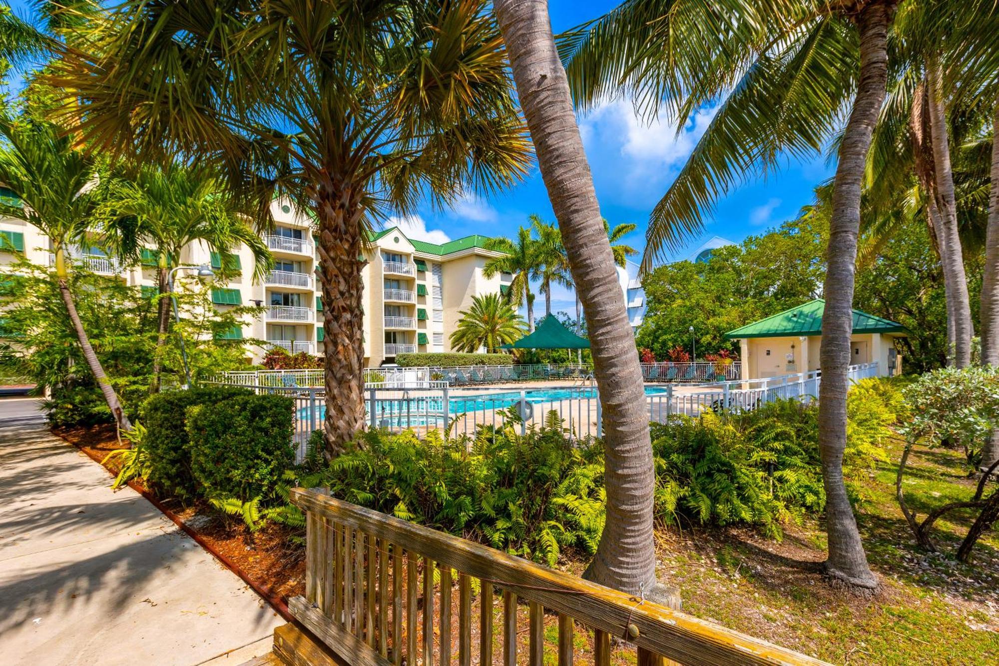 Sunrise Suites Saint Lucia Suite #201 Key West Room photo
